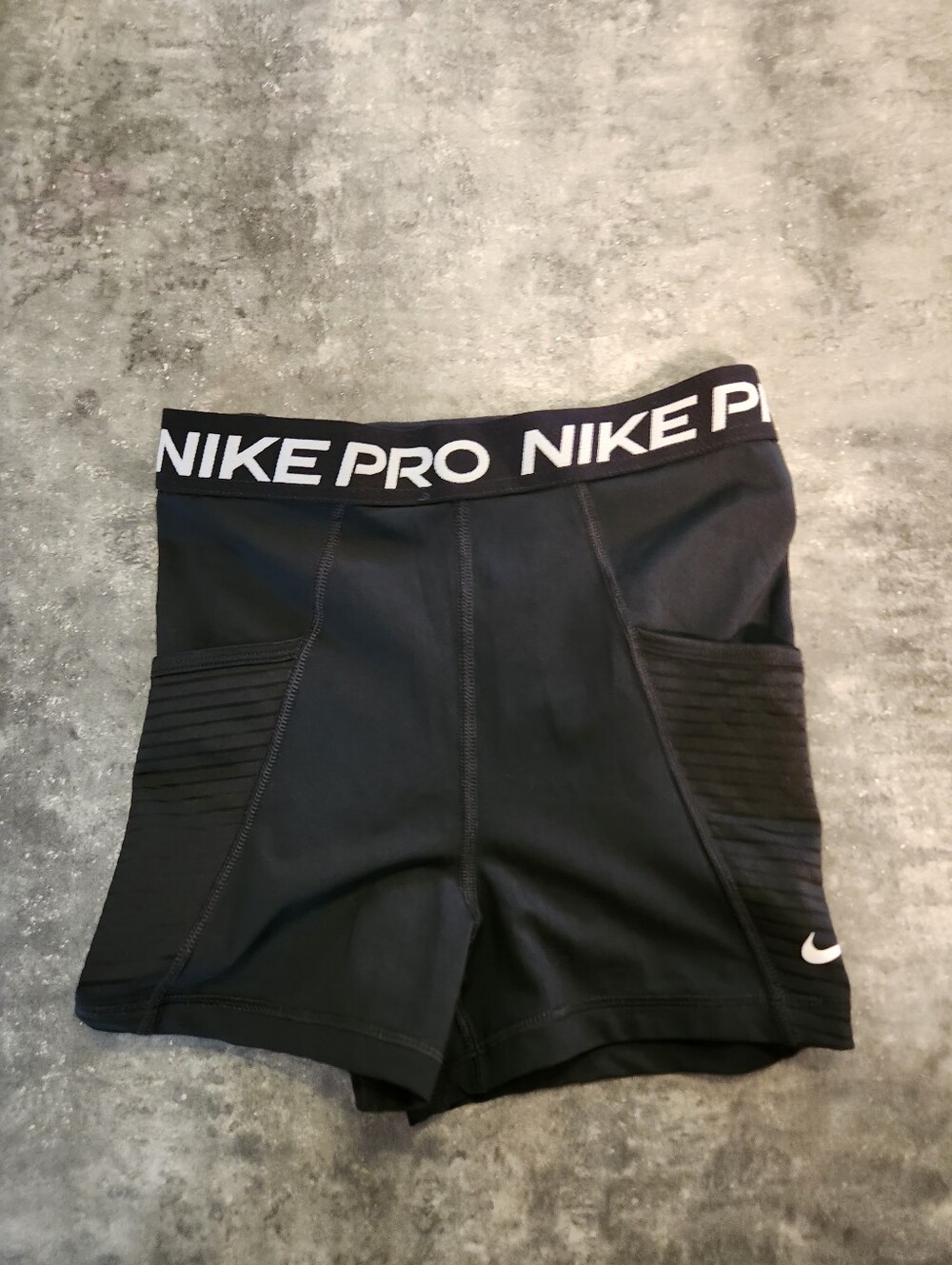 Nike pro short